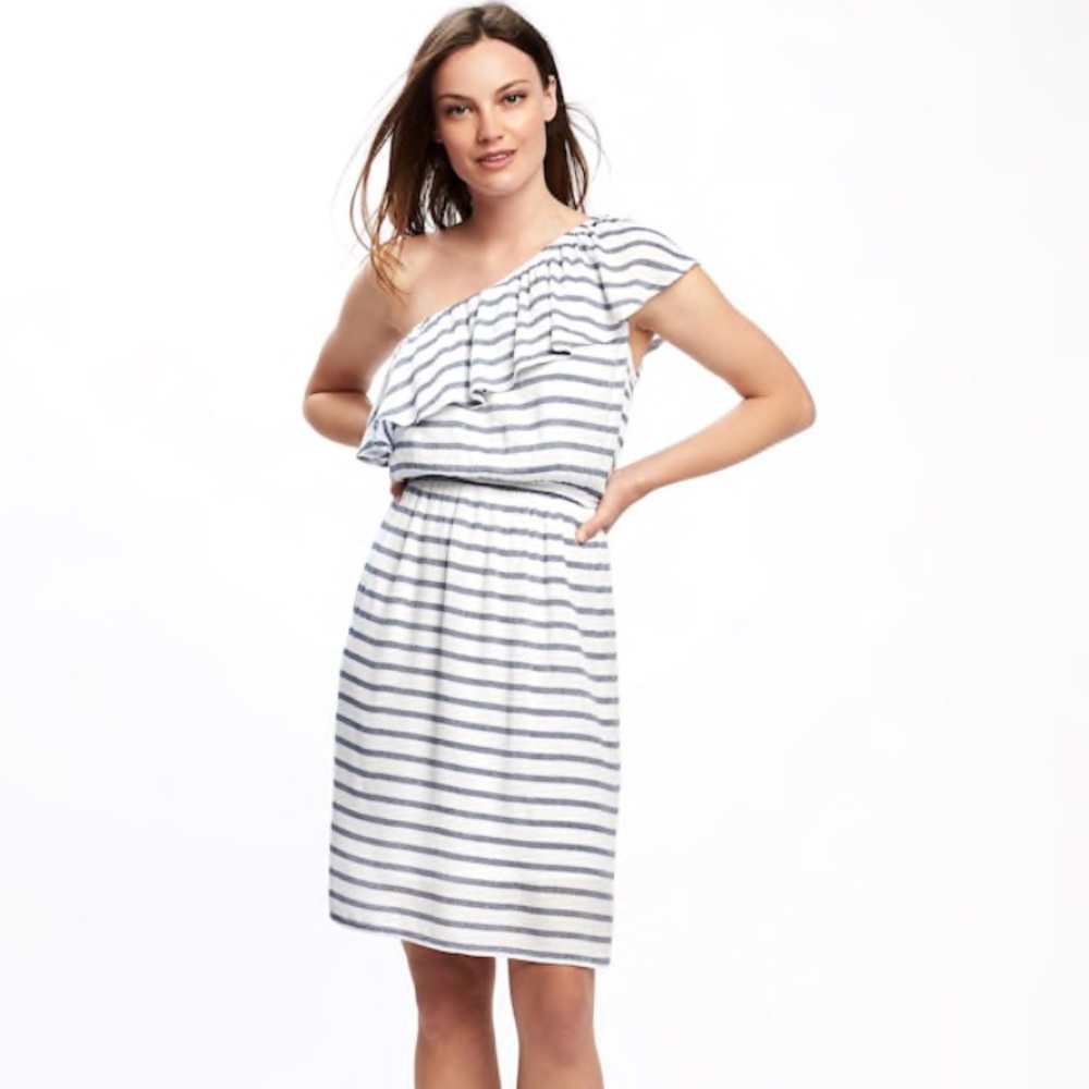 🐝 Old Navy blue and white one shoulder dress
